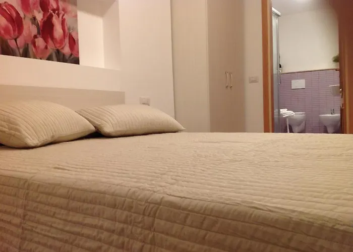 Bed & Breakfast A Casa Di Amici Giardini Naxos