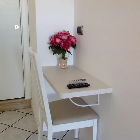 فندق مبيت وإفطار A Casa Di Amici 4*