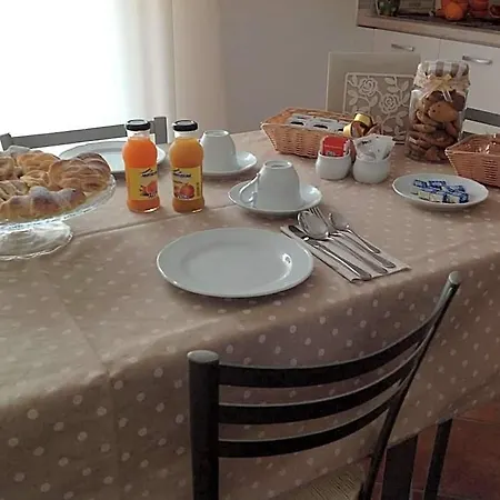 A Casa Di Amici Bed & Breakfast Giardini Naxos