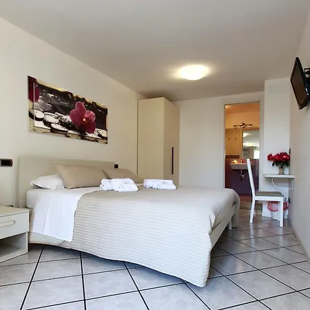A Casa Di Amici Bed & Breakfast Giardini Naxos