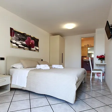 A Casa Di Amici Bed & Breakfast Giardini Naxos